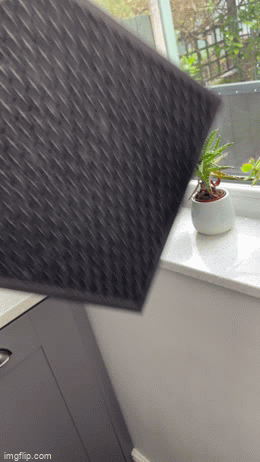 Cleaning activated carbon filter