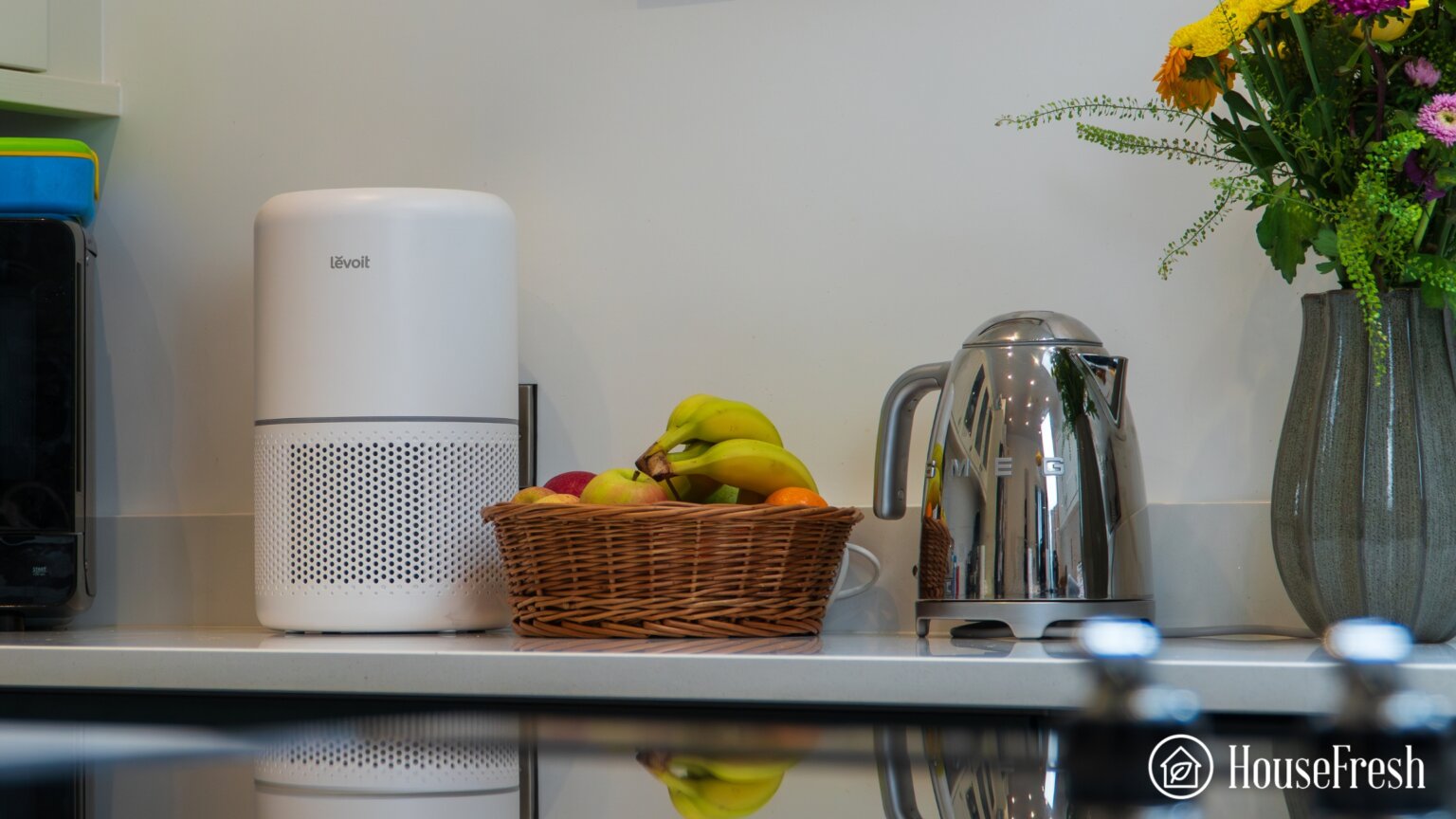 Levoit Core 300S Smart Air Purifier – Hands-on Review (+ Smoke Test) 