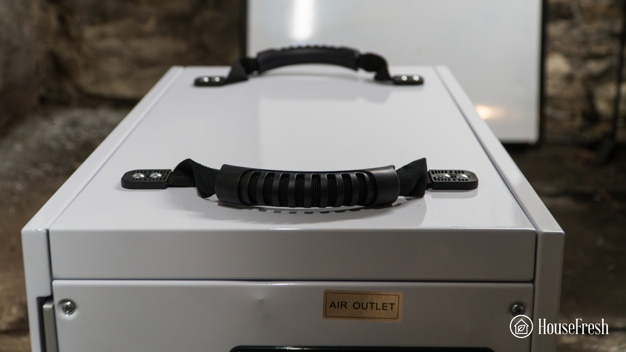 Moiswell 145 Pint Dehumidifier Top