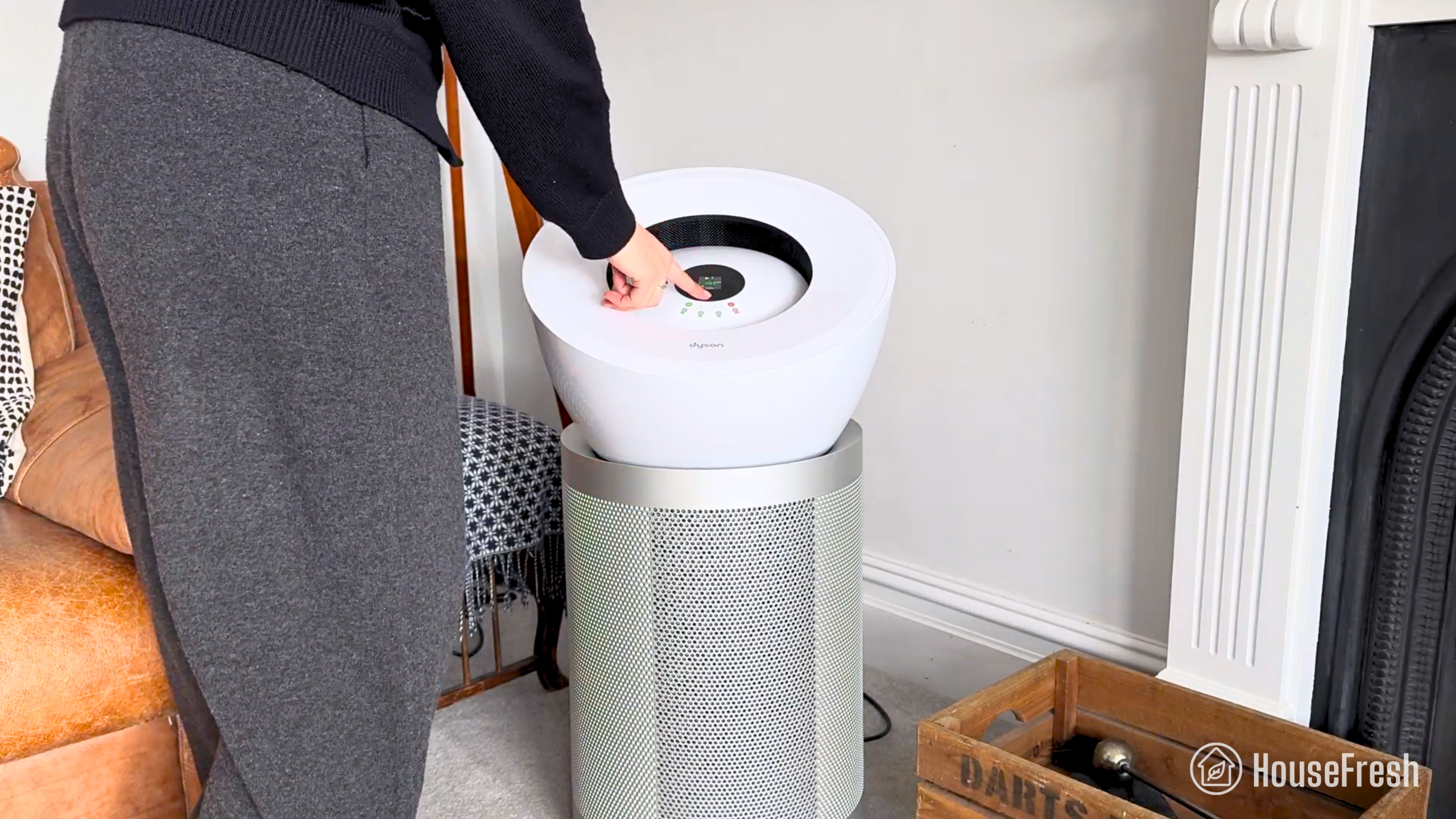 Dyson-Big+Quiet-BP06-Home Person using the Dyson BP06 air purifier at home